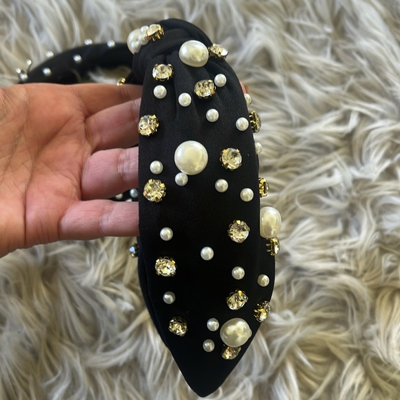 Elegant Black Pearl and Gemstone Headband bundle - Picture 3 of 6